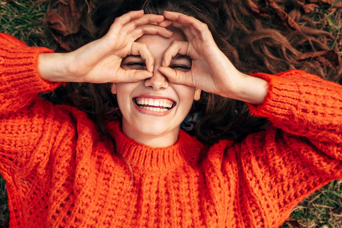 Featured image for Can a Smile Makeover Correct a Smile Where the Teeth Look Too Straight or Wall-Like?