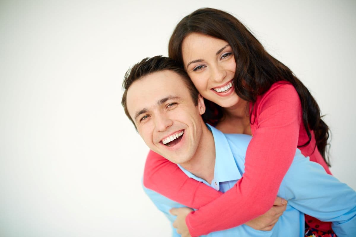 Featured image for Why Does a Dentist Take Shade Measurements of Your Natural Teeth Before Ordering Veneers?